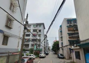 学堂坡小区3室1厅南北
