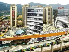 龙洲湾万达轻轨站,商圈精装两房,价格美丽,出行方便