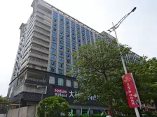 东城地铁口 距离地铁口500米(数据来源:百度地图)