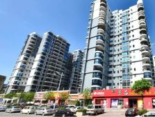 翠亨豪园房子在一楼自带大花园经典三房户型