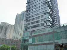 人民路旁 大平层 可看山看海住宅精装