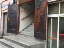 两路老城 华都湖滨园三房87万