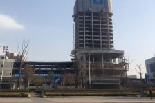 办公楼出售,业主诚心出售,单价6800单价低,业主诚心