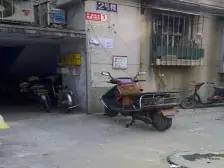 家属院 双气通透三房 采光好无遮挡 中间楼层