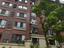 上叠边套户型,带产权车位,毛坯房,喜欢的装修风格