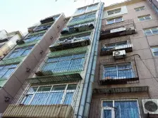 中间好楼层,读书近,3室南北,交通便利,生活方便