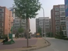 三小西邻城市漫部,精装,可以拎包入住,户型格局不错