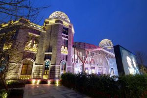中铁鹭岛艺术城4室1厅西南