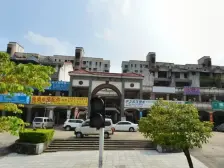 未来地铁口物业,万辉花园复式大3房113平大露台