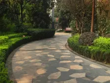 渝中区双轻轨楼上日月光R3 正规两房 视野开阔