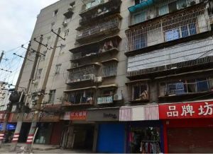 邵阳坪社区2室1厅南