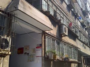 经三路省医旁精装修双气两居拎包入住看房随时