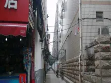 友爱路26号中间楼层,采光充足,视野宽阔