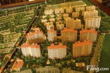 花园很大,物业好,生活配套设施齐全