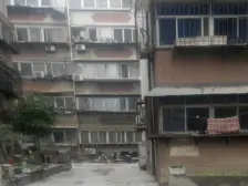 双气,楼栋位置在中间,楼间距大,锦艺物业,人车分流