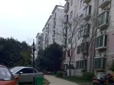 低楼层 采光好无遮挡 标准三居室 看房方便诚心出售