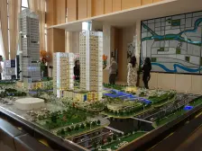 近地铁新城东站D出口,楼层好,户型实用,视野宽阔