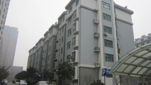 东方世纪城1室1厅1卫东朝向800.00元/月出租