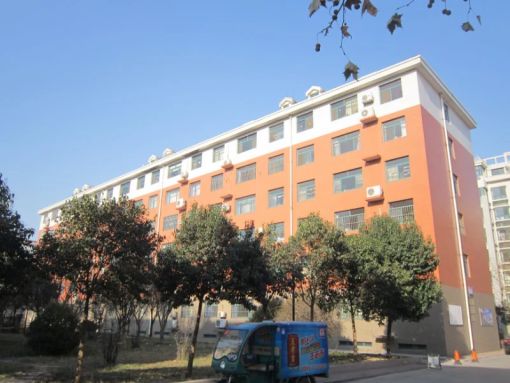 富华新村3室1厅1卫南北朝向800.00元/月出租