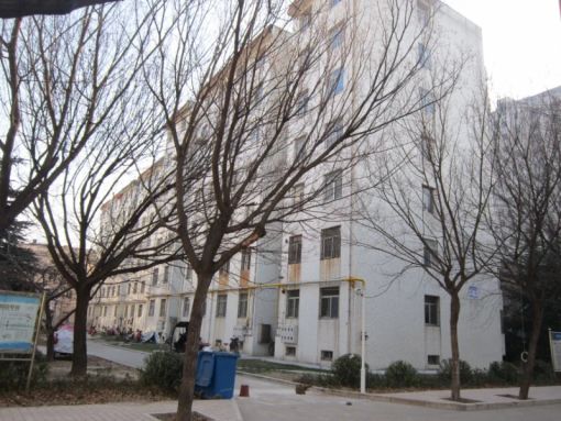 富华新村3室1厅1卫南北朝向700.00元/月出租