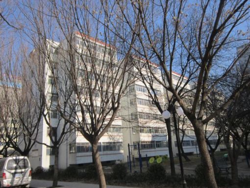 富华新村1室1厅1卫南朝向750.00元/月出租
