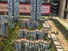 精装一楼带院子,地下室出门车位 ,自住装修拧包即住