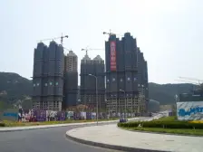 海韵华府两室70万精装修小区中间位置采光充足有车库