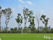 端户270度采光,上面3层,地下两层,带4个车位!