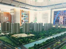 金域华府 南北通透,采光好 中间楼层