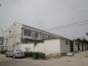 龙泉小区政府单位房,小区以重新改造,停车免费
