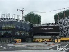 万国城68号 4室1厅 南 北