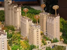 此房为南北通透视野以及采光好景观三室两厅两卫的户型