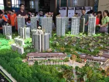 碧桂园大平层,带车位,随时看房,价格可谈