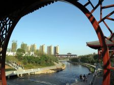 洛浦旁园林社区毛坯大两室单价低实心卖可贷款