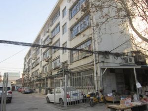 北宫东区多层三楼南北通风好带着储藏室