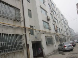 外国语近,西园街自怡园,精装多层六楼采光好