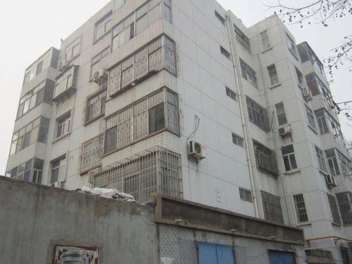 曹家巷小区3室1厅1卫西朝向800.00元/月出租
