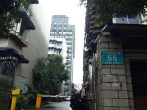 二环路西一段55号2室1厅东