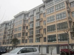 区政府旁,于河河畔,精装两室,楼层好采光好