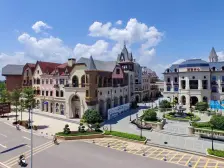 该小区私密性高,环境好,是休闲放松的好地方