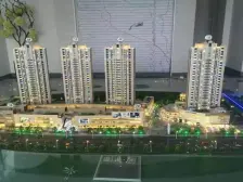 南向一居带阳台,地铁400米,配套成熟。