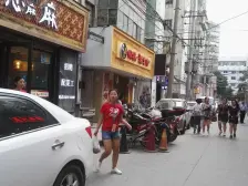 此房东郊电梯房三室带车位储藏间