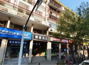 户型周正,格局通透,采光充足,通勤便利 价格实惠