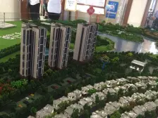 美的鹭湖三期5房精装 拎包即入住