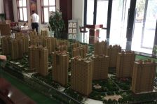 劳动公园地铁口 一室一厅 毛坯