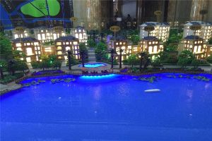 鸿涛翡翠湾9室2厅南