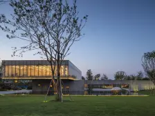 普罗理想国 联排边户 带两个车位 业主诚心出售 650万