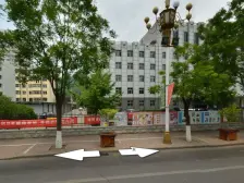 位置优越,出行,购物,生活都方便