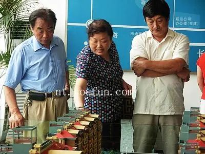 准业主们早早的就来到了现场 准业主们早早的就来到了现场