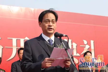 浙江时代电影大世界有限公司总经理张红阳代表合作商家发言